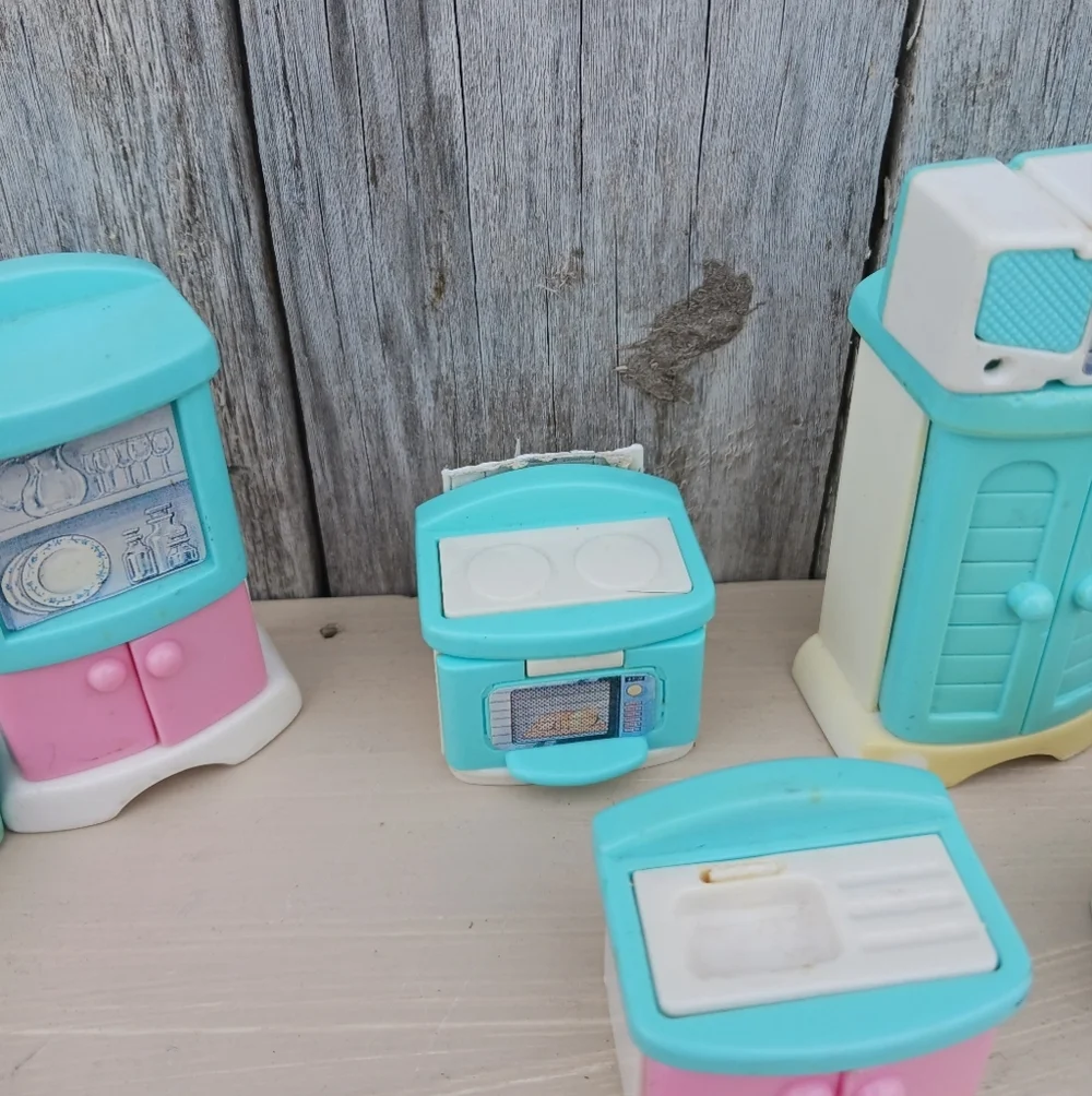 Vintage Toys R Us My Sweet Home Plastic‎ Dollhouse Furniture 13 Pieces Lot Set
